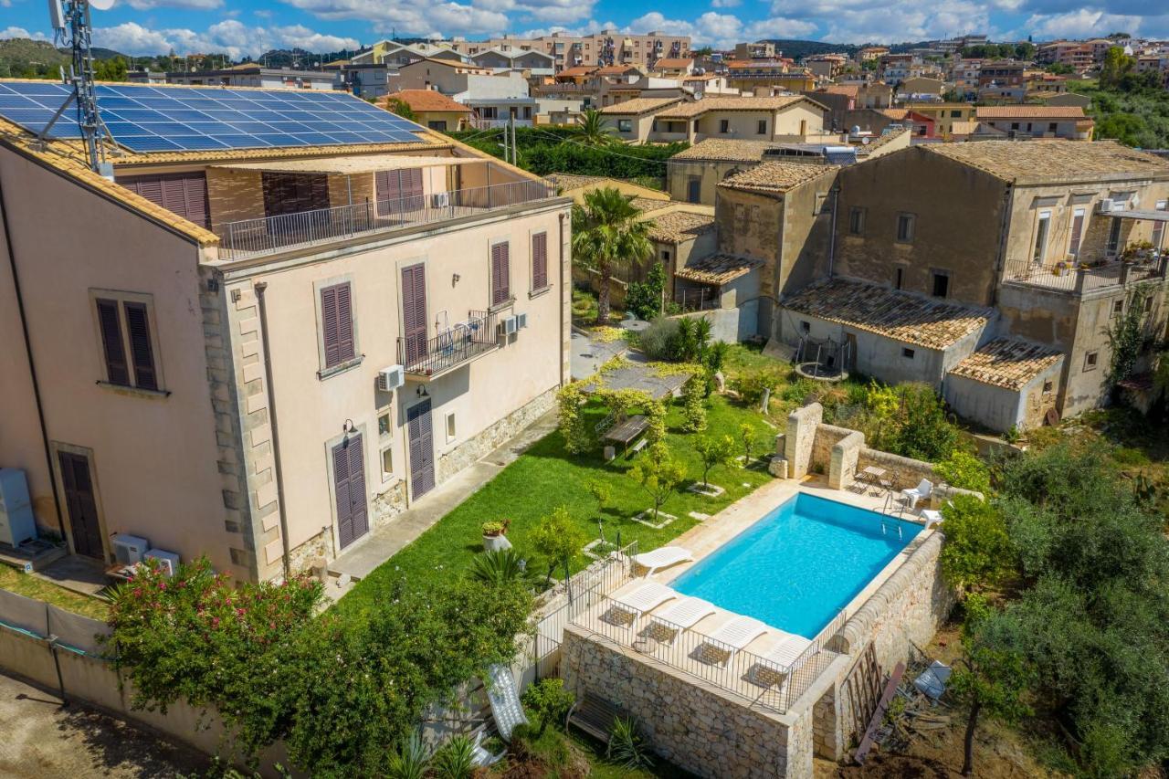 Villa Rosaria Rooms Noto Exteriör bild