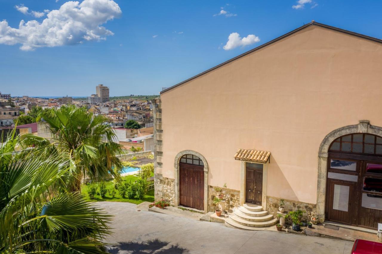 Villa Rosaria Rooms Noto Exteriör bild
