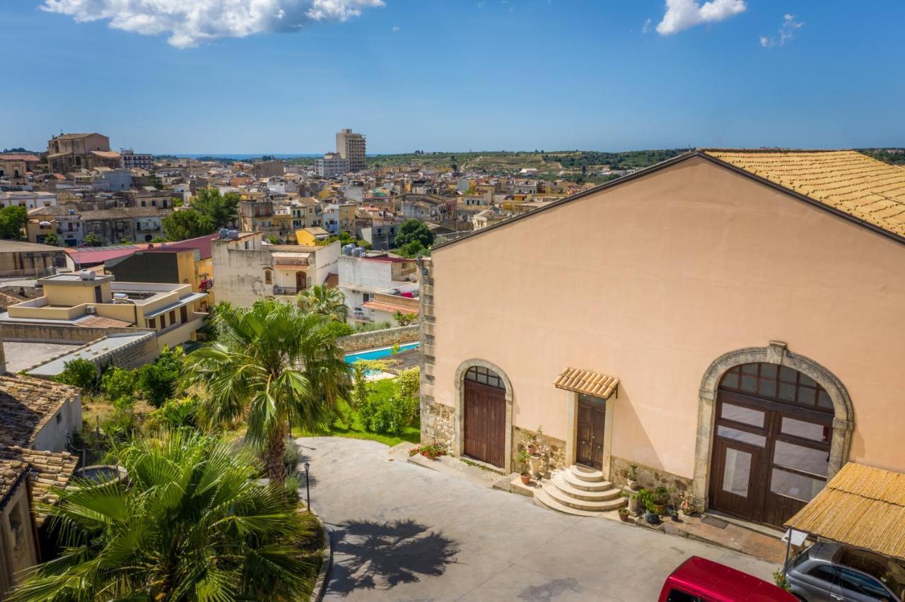 Villa Rosaria Rooms Noto Exteriör bild